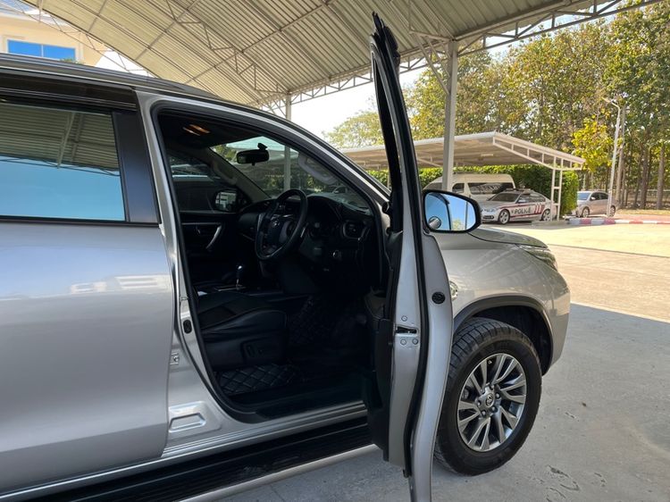 Toyota Fortuner 2021 2.4 G Utility-car ดีเซล ไม่ติดแก๊ส เกียร์อัตโนมัติ เทา รูปที่ 3