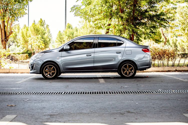 Mitsubishi Attrage 2015 1.2 GLS Sedan เบนซิน เกียร์อัตโนมัติ เทา รูปที่ 2