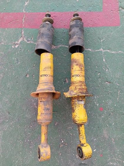 ขายโช้ค old man emu std up2 ford t6