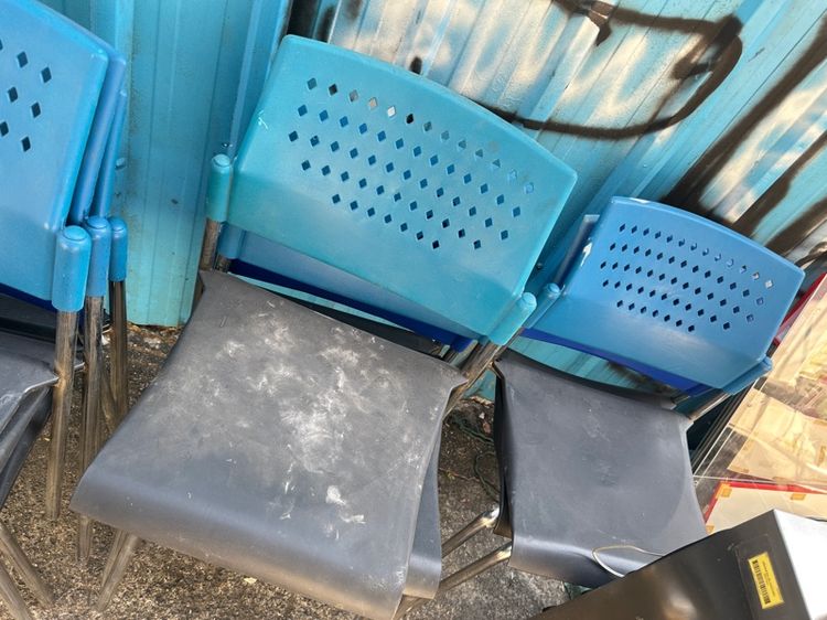 ขายเก้าอี้พลาสติกขาเหล็ก มือสอง  รูปที่ 4