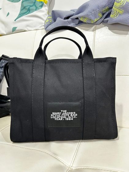Marc Jacob’s The Tote Bag สีดำ ไซส์ M รูปที่ 2