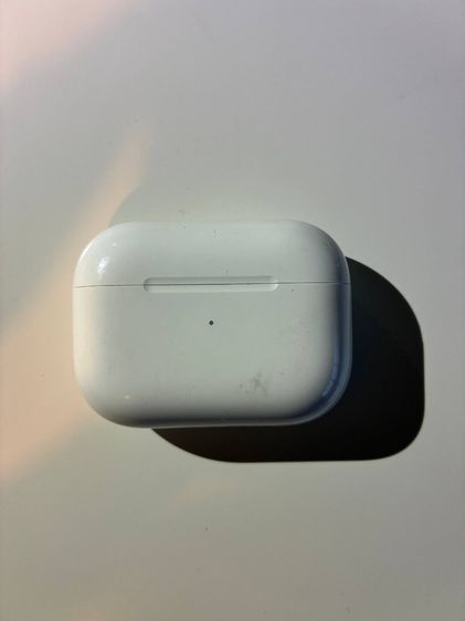 AirPods Pro (1st Gen) with Wireless Charging Case  รูปที่ 4