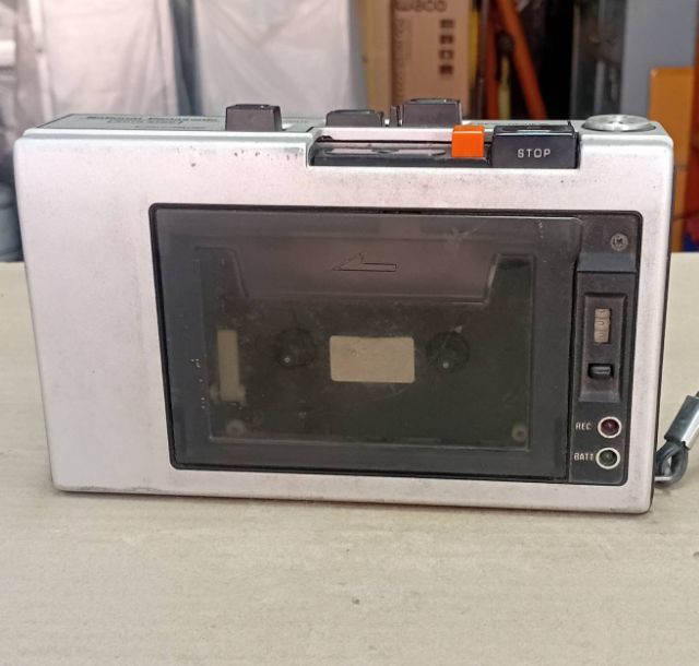 เครื่องบันทึกเสียงเก่า