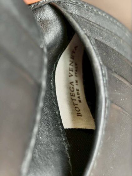Bottega Veneta Intrecciato Bi-Fold Wallet – Luxury Pre-Owned รูปที่ 8