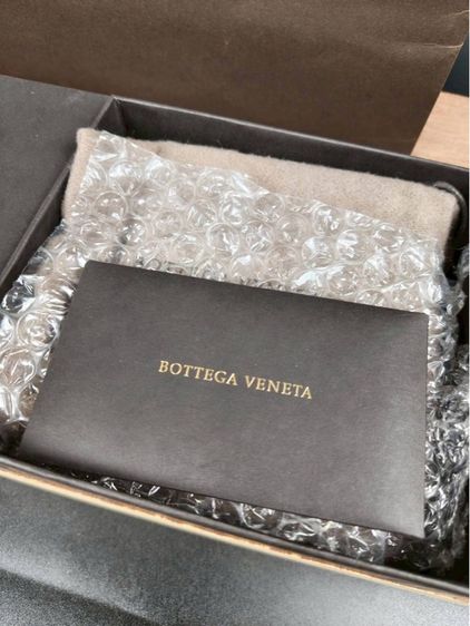 Bottega Veneta Intrecciato Bi-Fold Wallet – Luxury Pre-Owned รูปที่ 10