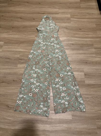 ชุดเดรสกระโปรง