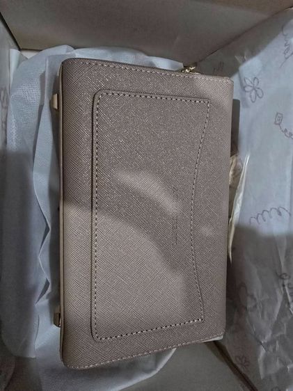 A Treasure Box รุ่น mini luggage สี Oat milk  used like new รูปที่ 10