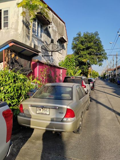 Ford Laser 2000 1.6 GLX Sedan เบนซิน เกียร์อัตโนมัติ น้ำตาล รูปที่ 3