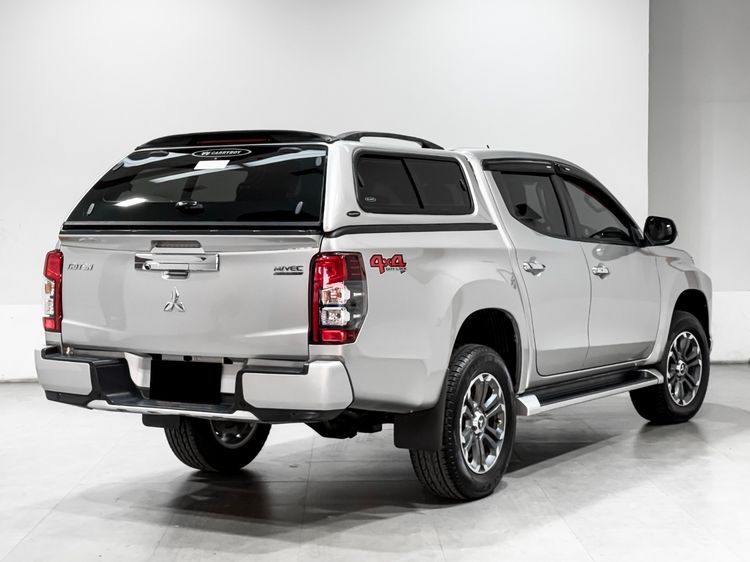 Mitsubishi Triton 2020 2.4 GT Premium 4WD Pickup ดีเซล เกียร์อัตโนมัติ บรอนซ์เงิน รูปที่ 4