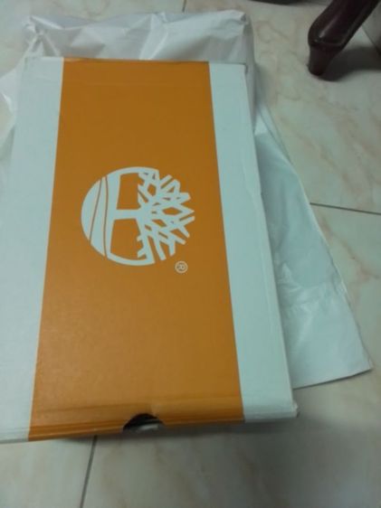 รองเท้าtimberlandพร้อมกล่องสภาพมือหนึ่ง ใครตามหาบูทสวยสวยทักมาค่ะ ใครใส่ได้คุ้มมากค่ะ ส่งให้พร้อมกล่องเลยซื้อมายังไม่เคยใส่ใหญ่เกินไป