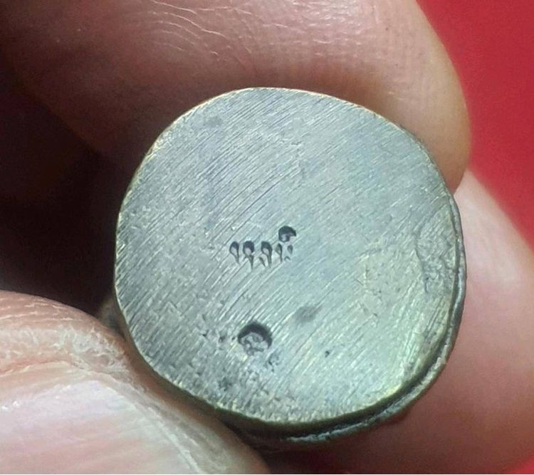 หนุมานหลวงปู่หงษ์ วัดเพชรบุรี จ.สุรินทร์  เสาร์5 เพิ่มทรัพย์ เพิ่มสุข สร้าง 20มีนาคม 2553 เนื้อทองผสม รูปที่ 3