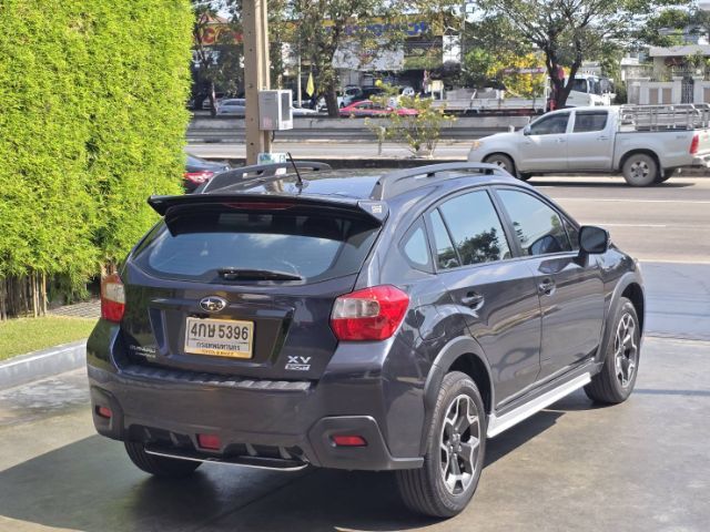 Subaru XV 2015 2.0 XV 4WD Sedan เบนซิน ไม่ติดแก๊ส เกียร์อัตโนมัติ เทา รูปที่ 4