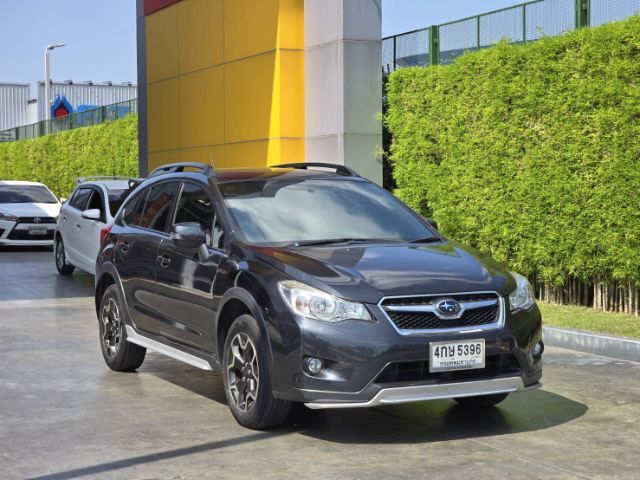 Subaru XV 2015 2.0 XV 4WD Sedan เบนซิน ไม่ติดแก๊ส เกียร์อัตโนมัติ เทา รูปที่ 3