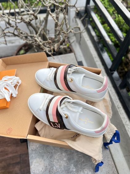 หลากสี UK 4.5 | EU 37 1/3 | US 6 รองเท้าผ้าใบหลุยส์วิกตอง 