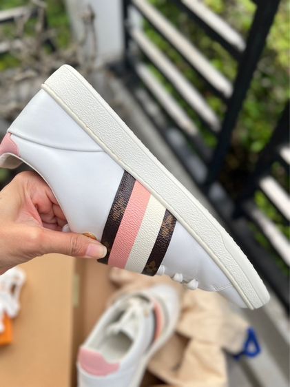 รองเท้าผ้าใบหลุยส์วิกตอง  รูปที่ 6