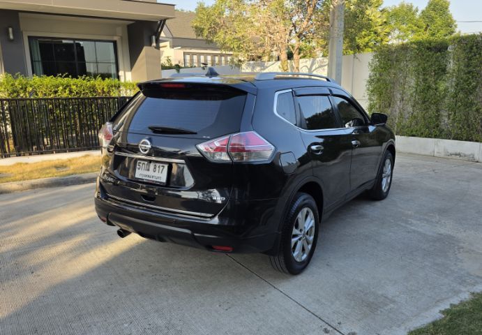 Nissan X-Trail 2016 2.0 V 4WD Utility-car เบนซิน ไม่ติดแก๊ส เกียร์อัตโนมัติ ดำ รูปที่ 4