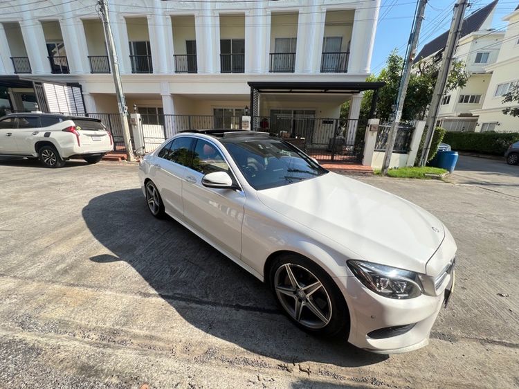 Mercedes-Benz C-Class 2015 C300 Sedan ดีเซล ไม่ติดแก๊ส เกียร์อัตโนมัติ ขาว