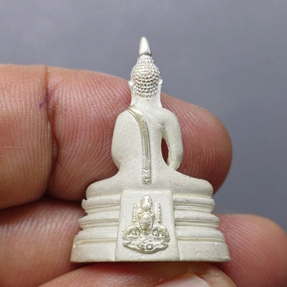 พระพุทธโสธร ภปร เนื้อเงิน พิมพ์ใหญ่ รุ่นสร้างพระอุโบสถ ปี 2539 พร้อมกล่องเดิม ใบเซอร์ รูปที่ 4