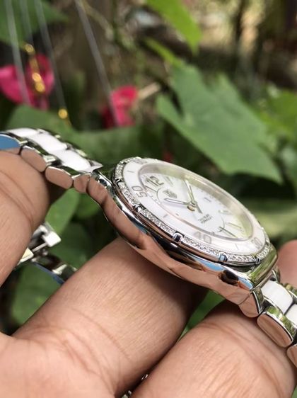 Tag Heuer F1 Quartz BOY White Ceramic Diamond (36mm)🇨🇭🇨🇭
    รูปที่ 6