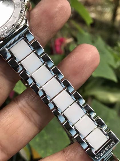 Tag Heuer F1 Quartz BOY White Ceramic Diamond (36mm)🇨🇭🇨🇭
    รูปที่ 10