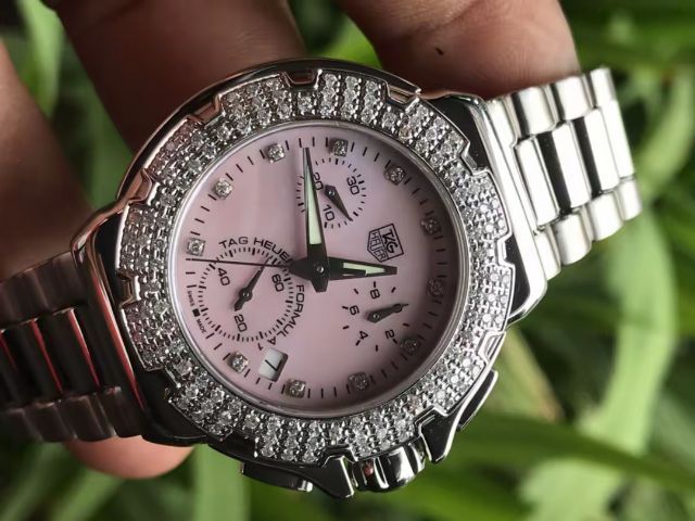 Tag Heuer F1 Top Quartz Chronograph Diamond Bezel Pink MOP Dail CAC1311🇨🇭🇨🇭
   รูปที่ 6