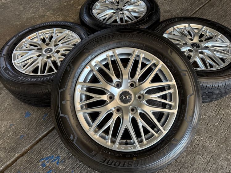 Hyundai H-1. Vip 17 นิ้ว Top (สี Hyper)💢