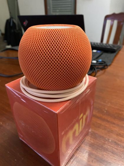 Apple HomePod Mini ราคาตัวละ 3,000 บาท สภาพ : 100เปอร์เซ็น  อุปกรณ์ ครบถ้วนทุกอย่างไม่ขาดเลย ลำโพง  หัวชาร์จ  คู่มือ กล่องยังมีพลาสติกหุ้ม รูปที่ 4