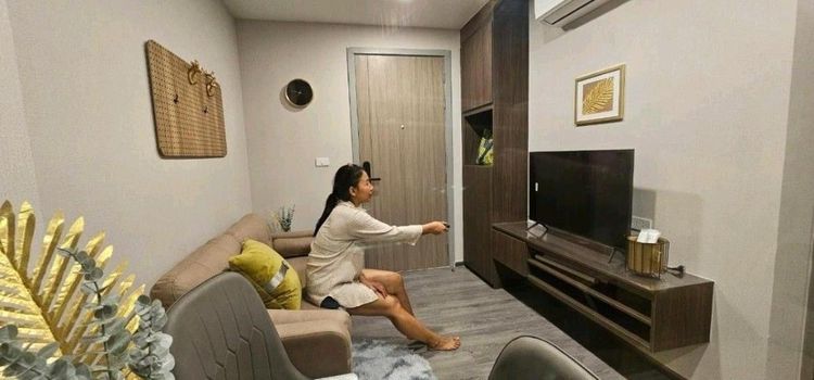 ให้เช่า คอนโด ดิออริจิ้น ลาดพร้าว บางกะปิ ชั้น 11  ครัวติดระเบียง เฟอร์นิเจอร์และเครื่องใช้ไฟฟ้าครบ วิวไม่บล๊อก ชั้น 11ห้องตกแต่งพร้อมอยู่ 
