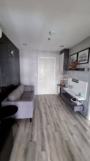 One bedroom 200 near Saint Louise BTS station
