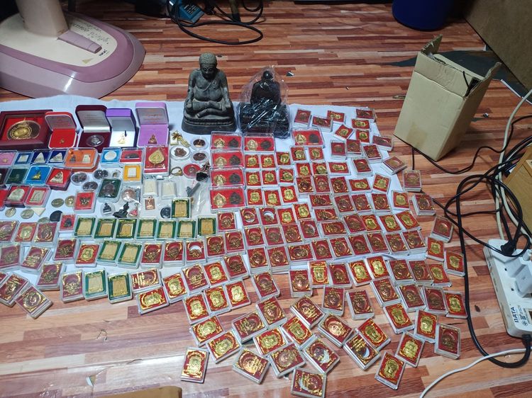 พระเครื่องแบบยกลัง รูปที่ 2