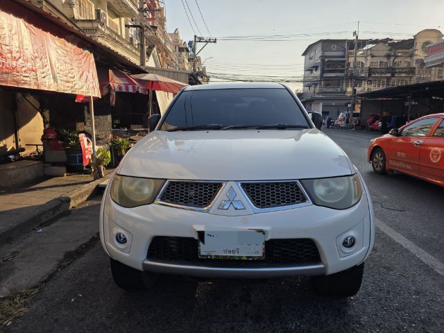 Mitsubishi Triton 2014 2.5 Plus VG Turbo Pickup ดีเซล ไม่ติดแก๊ส เกียร์ธรรมดา ขาว รูปที่ 4