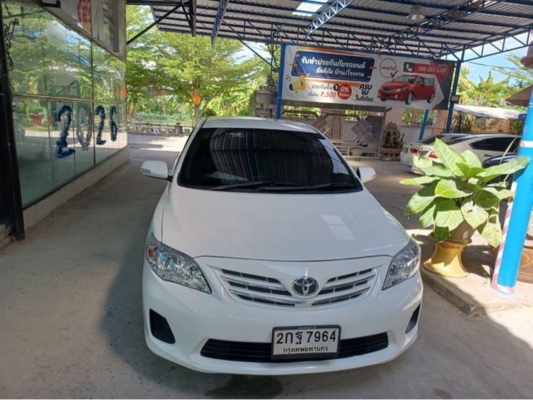 รถ Toyota Altis 1.6 G สี ขาว