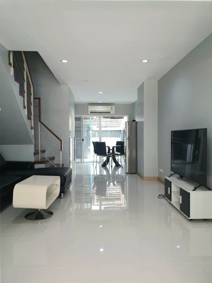 ตกแต่งครบ ✨ ให้เช่า ทาวน์โฮม 3 ชั้น โครงการธนาพัฒน์ พระราม 3 รูปที่ 4