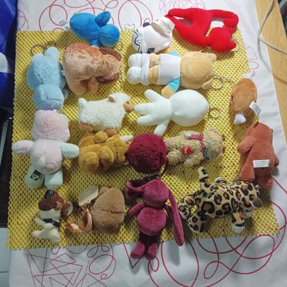 ตุ๊กตาพวงกุญแจ  ตุ๊กตาห้อยกระเป๋าเป้