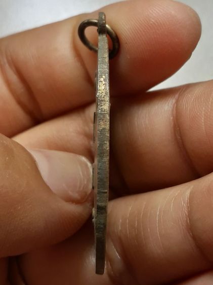 เหรียญหลวงพ่อเพชร พระครูประกาศิตธรรมคุณ สุราษฎร์ธานี รูปที่ 4