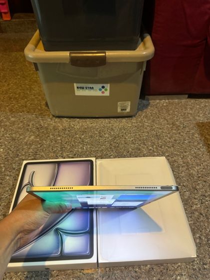 ขายiPadAir13นิ้ว M2 สีSpace Gray256กิ๊กยกกล่องอีมี่ตรงแบต99หายากมากๆจอขาวๆสวยๆใช้งานดีถูกๆ รูปที่ 3