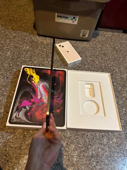 ขายiPadPro12.9สีดำ64กิ๊กไร้รอยตกจอสวยกริปหายากมากๆมีกล่องอีมี่ตรงสูนTrueใช้งานดีถูกๆๆๆมากกก รูปที่ 6