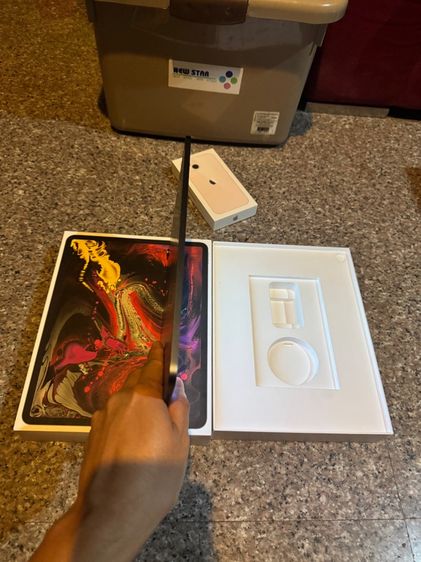 ขายiPadPro12.9สีดำ64กิ๊กไร้รอยตกจอสวยกริปหายากมากๆมีกล่องอีมี่ตรงสูนTrueใช้งานดีถูกๆๆๆมากกก รูปที่ 5