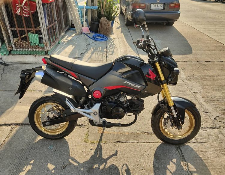 🛵ยังไงก็ขาย MSX125 ปี 58 เครื่องดี สีสวย สตาร์ทมือ รถบ้านพร้อมใช้งาน เปลี่ยนน้ำมันเครื่องฟรี ส่งฟรี30กิโล รูปที่ 3