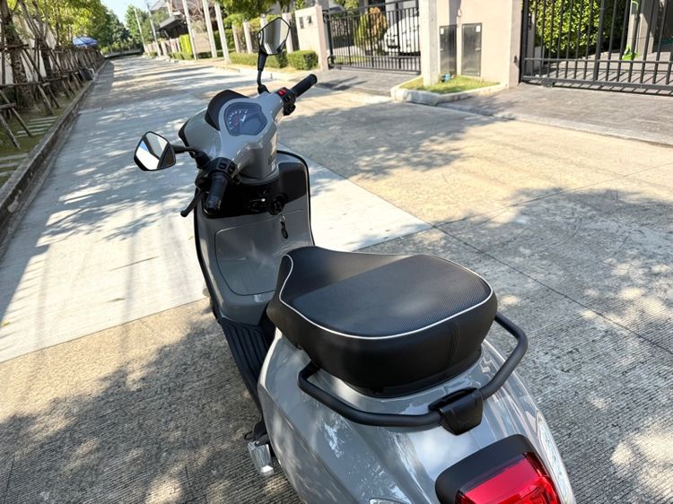 Vespa Sprint 150 MY 2024 สีเทา สภาพสวย เจ้าของขายจอง รูปที่ 4