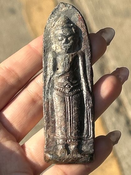 พระเครื่องไม่ทราบที่