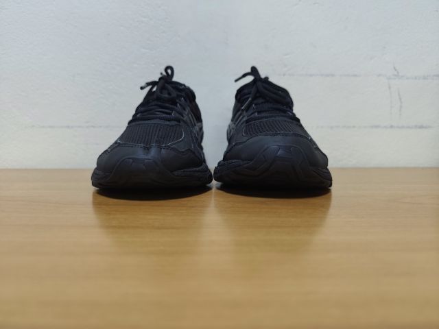 ASICS 42.0 26.5 แท้ มือสอง ดำล้วน รูปที่ 5