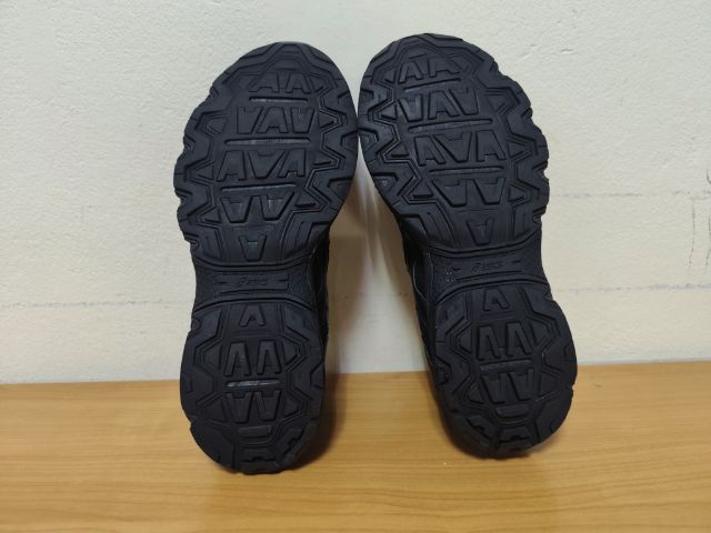 ASICS 42.0 26.5 แท้ มือสอง ดำล้วน รูปที่ 9
