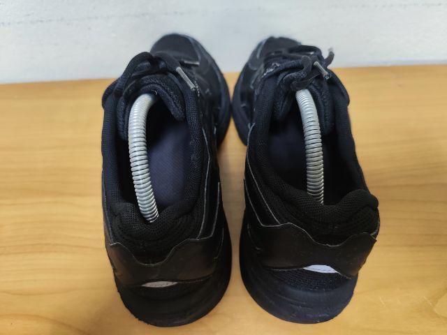 ASICS 42.0 26.5 แท้ มือสอง ดำล้วน รูปที่ 6