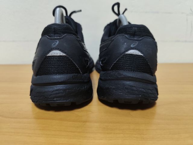 ASICS 42.0 26.5 แท้ มือสอง ดำล้วน รูปที่ 8