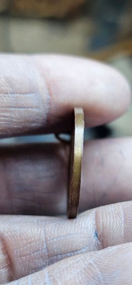 เหรียญหลวงพ่อดิ่งวัดบางวัว ปี2481 รูปที่ 15