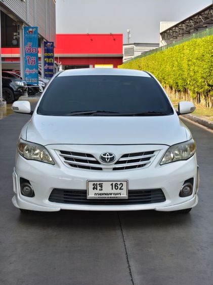 Toyota Altis 2012 1.6 E Sedan เบนซิน LPG เกียร์อัตโนมัติ ขาว รูปที่ 2