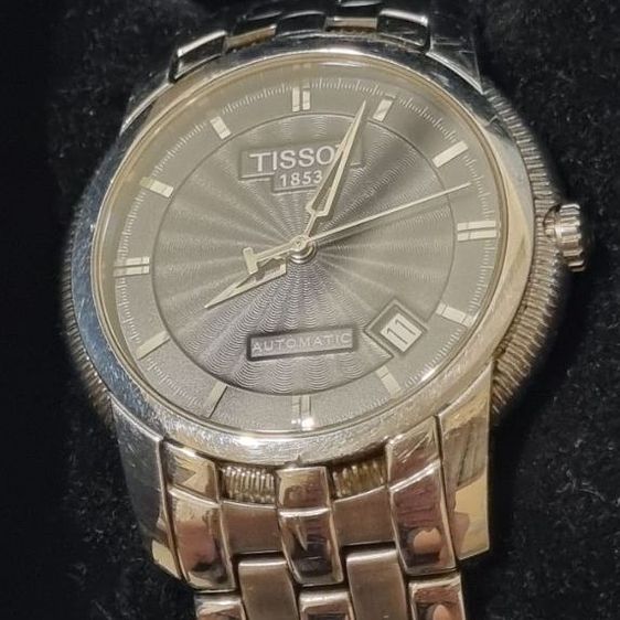 Swiss Made(Auto)Tissot Classic ขนาด 40 มิล ระบบออโต้สำรองพลังงาน 80 ชั่วโมง ไม่ใช้ถ่าน สภาพสวย ของจริงดูดีกว่าในรูปเยอะ รุ่นนี้ของใหม่เกือบ 30,000 บาท ขอส่งต่อ 8500บาท ครับ รูปที่ 8