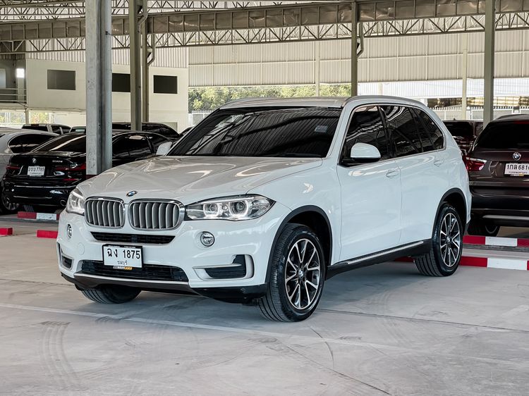 รถ BMW X5 2.0 sDrive25d สี ขาว
