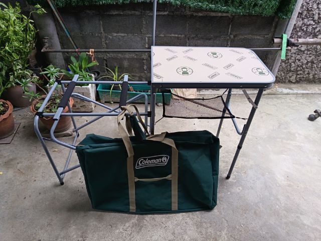 โต๊ะทำครัวพับได้ coleman
